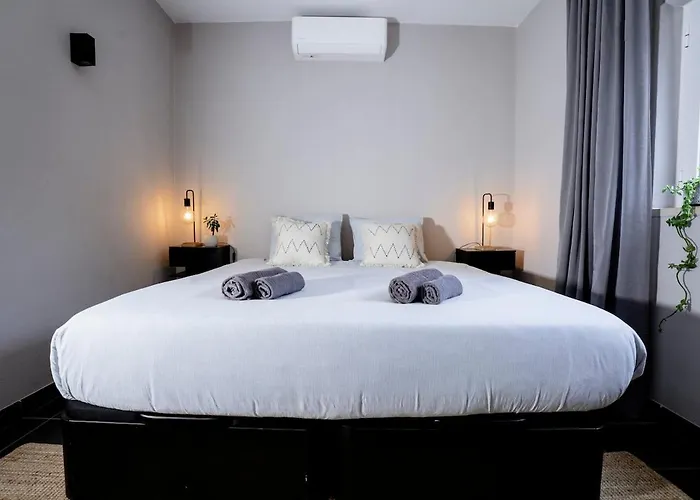 Ortea Sea Breeze بيت للعطل بودينز